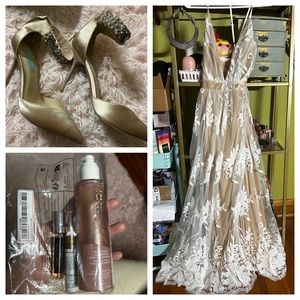 Wedding dress/shoe bundle.